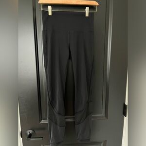 Lululemon black legging. High rise waist. Size 4.